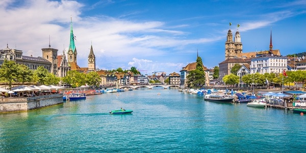 Geneva là trung tâm văn hóa, chính trị, xã hội của Thụy Sĩ