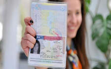 C&oacute; được visa Mỹ kh&oacute; khăn như thế n&agrave;o đối với C&ocirc;ng d&acirc;n mang quốc tịch Việt Nam?