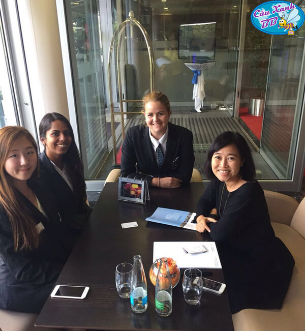 Gặp gỡ sinh viên năm châu tại Vatel Thụy Sỹ
